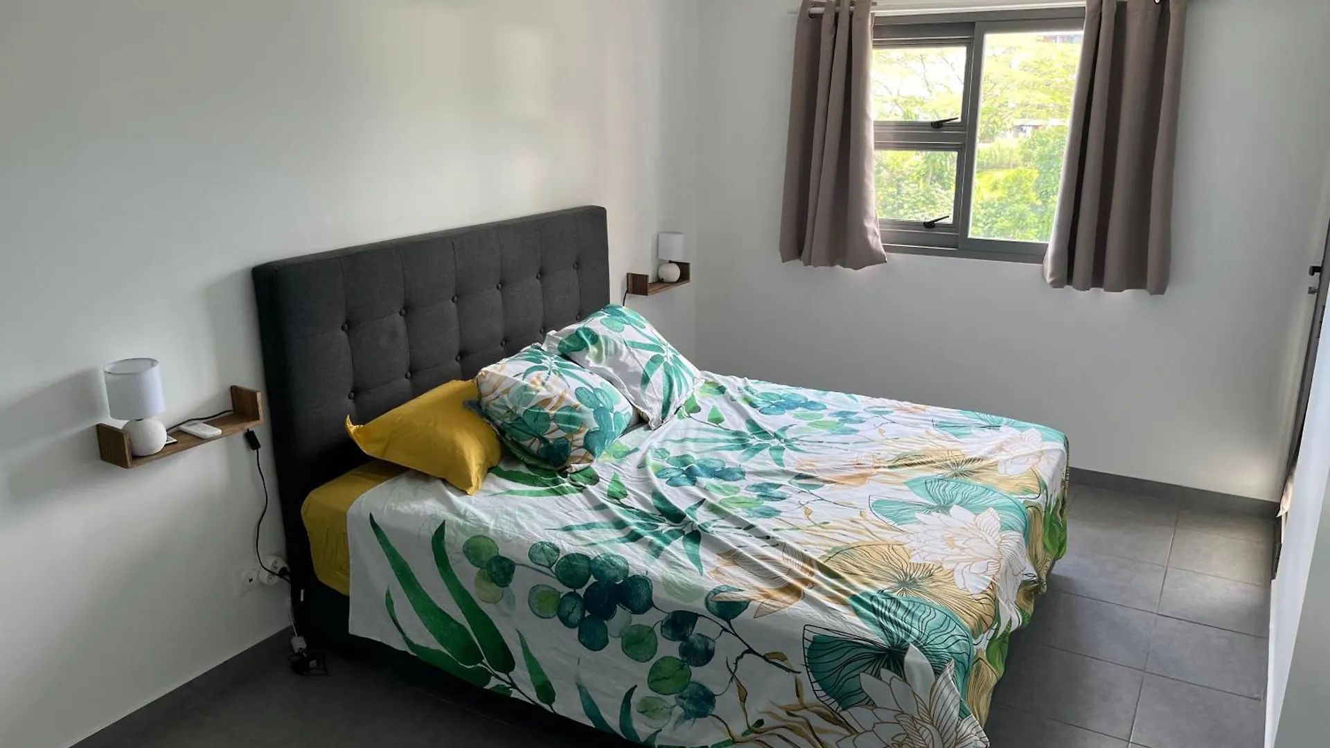 Apartment F2 Pamatai Nest - En Hauteur, 10 Min Du Centre Ville - Ac Wifi Piscine Faaa